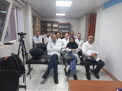 برگزاری ژورنال کلاب هفتگی مشترک علوم بالینی و علوم پایه 27 مهر ماه 1405